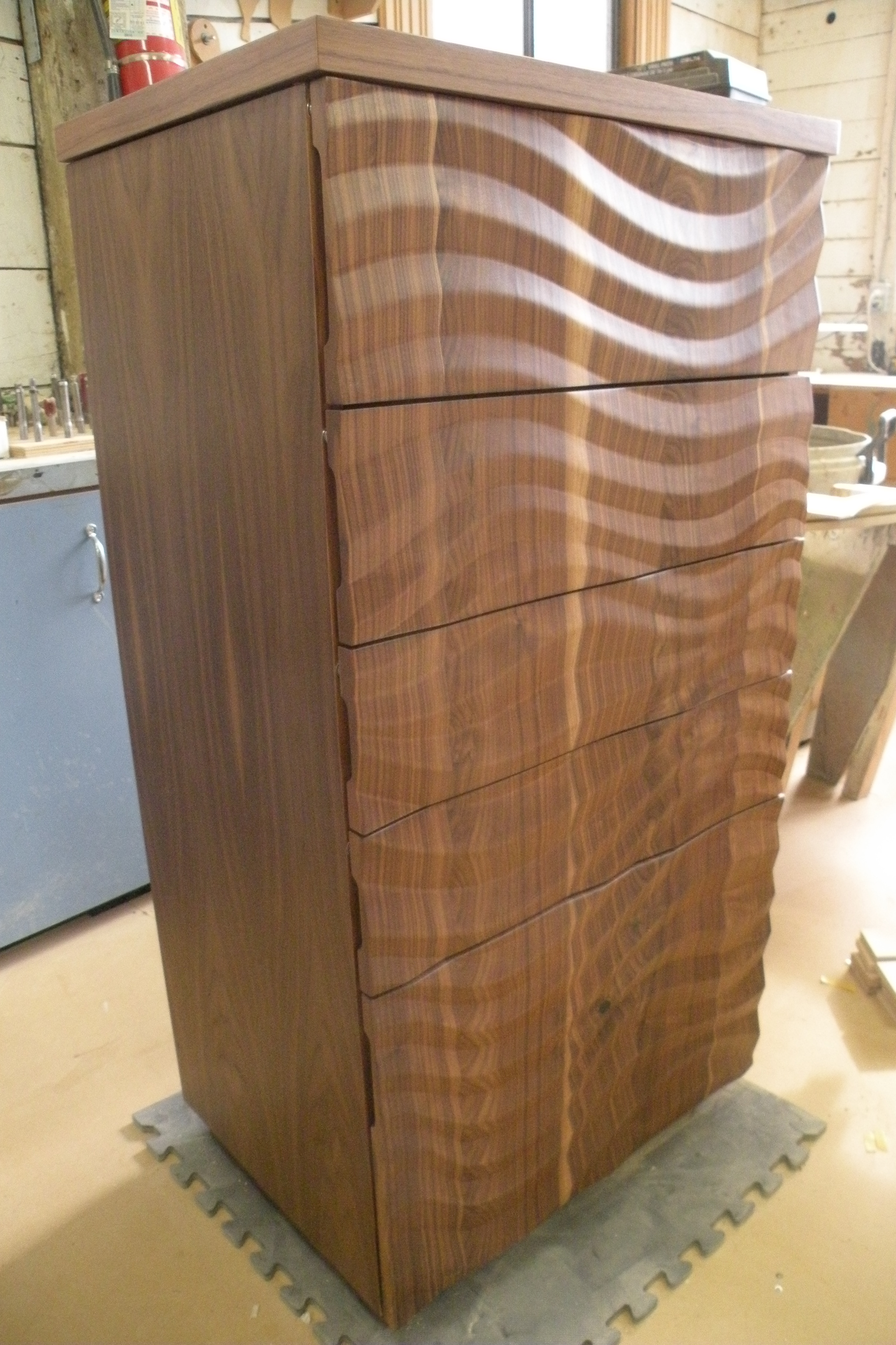 Woodworking Straight Line Designs Inc.